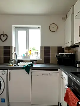 MimiMaee online show from 18, 11, 2025