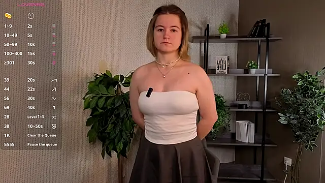 ArlaSampson online show from 4, 10, 2025