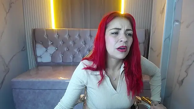 Maily b online show from 7, 10, 2025