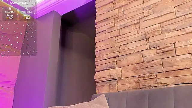 Snapshot of naomi_hill1 chatting on 26, 11, 2025 naomi hill1 online show from 26, 11, 2025