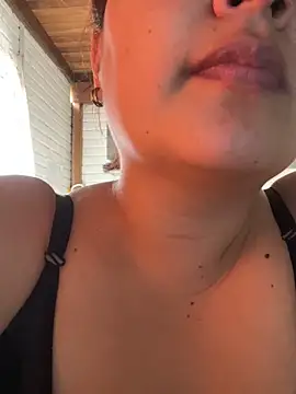 Snapshot of Cami_Moon1 chatting on 14, 10, 2025 Cami Moon1 online show from 14, 10, 2025