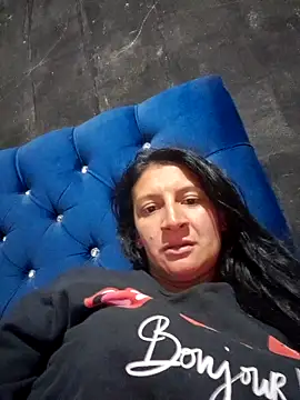 Lesli 14 online show from 16, 11, 2025