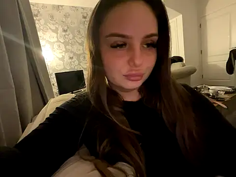 Snapshot of EllaStarrxxx chatting on 9, 10, 2025 EllaStarrxxx online show from 9, 10, 2025