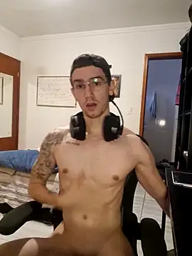 SweetGoodBoy22 online show from 8, 11, 2025