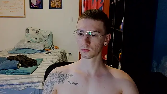 SweetGoodBoy22 online show from 21, 11, 2025