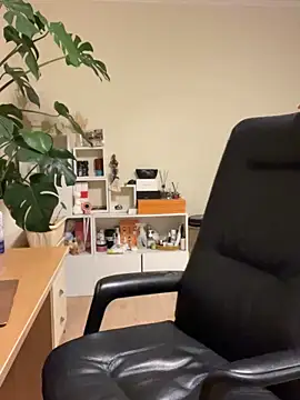 Snapshot of latava chatting on 24, 10, 2025 latava online show from 24, 10, 2025