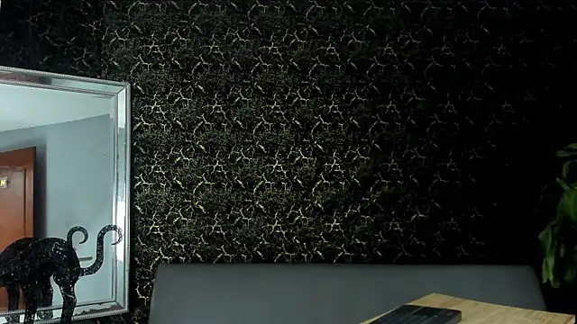 Snapshot of Medusa_ts chatting on 12, 11, 2025 Medusa ts online show from 12, 11, 2025