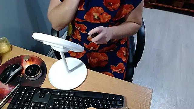 Snapshot of Ledi_Catherin chatting on 3, 11, 2025 Ledi Catherin online show from 3, 11, 2025