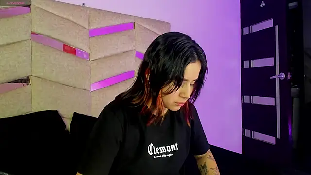 Nixielee  online show from 23, 10, 2025