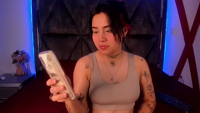 Nixielee  online show from 4, 11, 2025