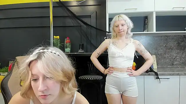 LollyMi online show from 11, 11, 2025