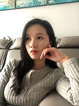 Mile-m online show from 10, 11, 2025