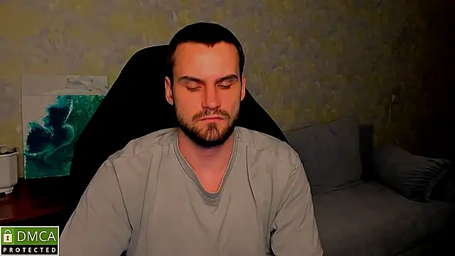 Snapshot of Iveraan chatting on 4, 10, 2025 Iveraan online show from 4, 10, 2025