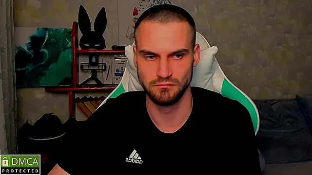 Snapshot of Iveraan chatting on 15, 10, 2025 Iveraan online show from 15, 10, 2025