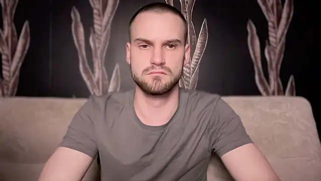 Snapshot of Iveraan chatting on 19, 10, 2025 Iveraan online show from 19, 10, 2025