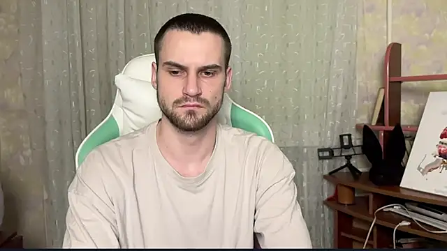 Snapshot of Iveraan chatting on 5, 11, 2025 Iveraan online show from 5, 11, 2025