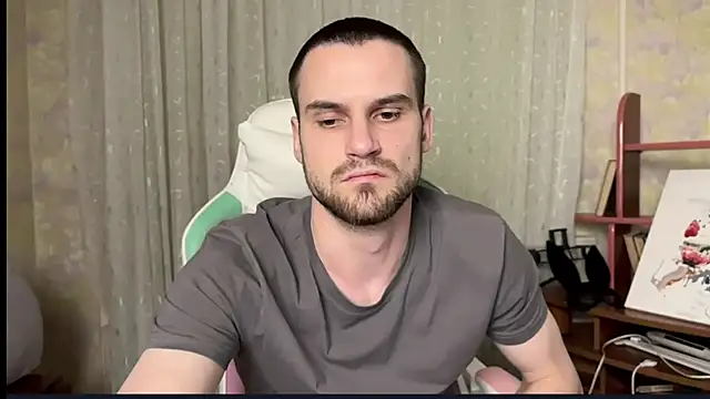 Snapshot of Iveraan chatting on 6, 11, 2025 Iveraan online show from 6, 11, 2025