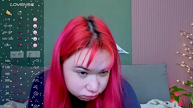 Klee Love online show from 19, 10, 2025