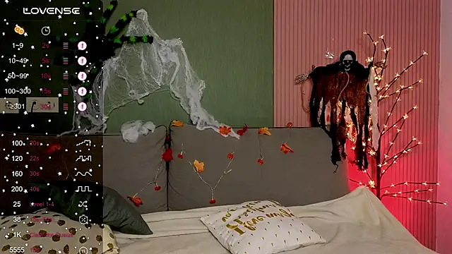 Klee Love online show from 22, 10, 2025