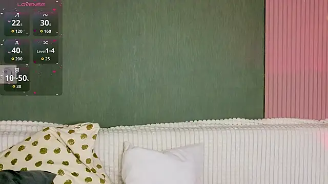 Klee Love online show from 17, 11, 2025