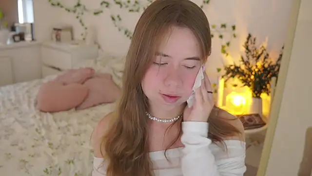 Snapshot of melon_sugar_ chatting on 10, 10, 2025 melon sugar online show from 10, 10, 2025