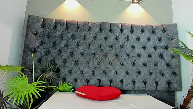 COMPTON 01 online show from 27, 11, 2025