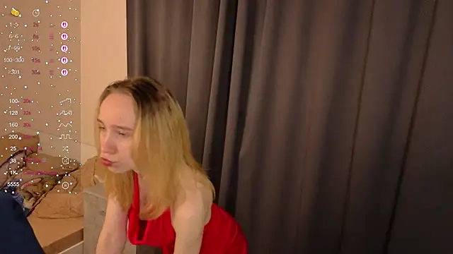 Snapshot of Ruth_Benson chatting on 12, 11, 2025 Ruth Benson online show from 12, 11, 2025