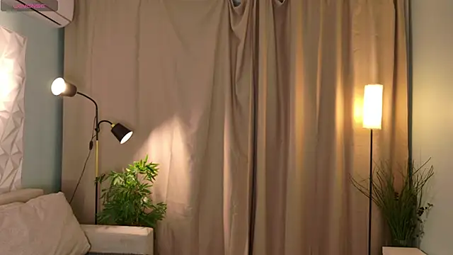 Playful Lia online show from 10, 11, 2025