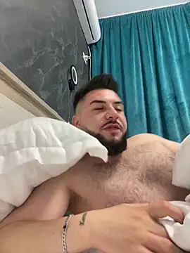 MilanYaman online show from 6, 10, 2025