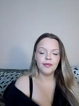AuroraMaexox online show from 5, 10, 2025