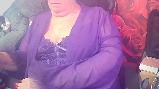 Snapshot of Playful_MILF_Demi chatting on 22, 2, 2026 Playful MILF Demi online show from 22, 2, 2026