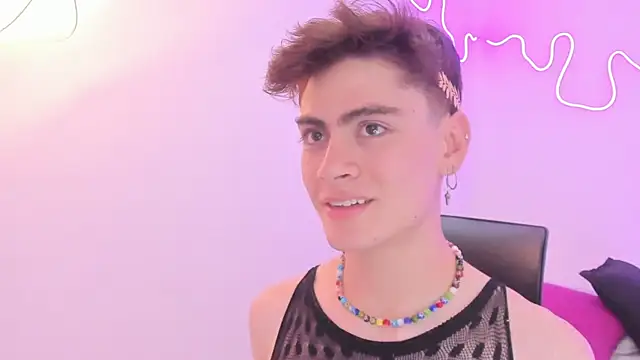 Sam Clark online show from 5, 11, 2025