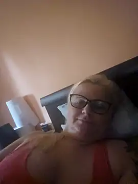 NieMaJazdyBezGwiazdy7883 online show from 8, 10, 2025