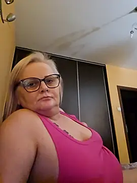 NieMaJazdyBezGwiazdy7883 online show from 19, 11, 2025