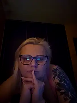 NieMaJazdyBezGwiazdy7883 online show from 15, 12, 2025