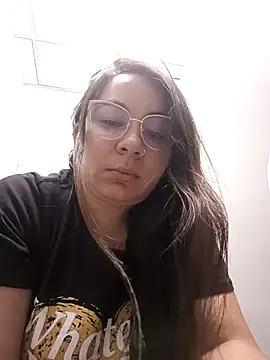 Hatria Nuu online show from 9, 10, 2025