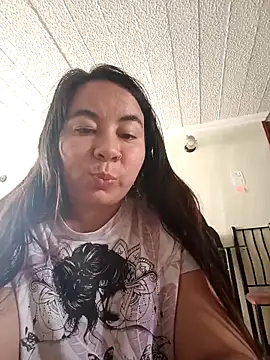 Hatria Nuu online show from 25, 10, 2025