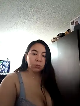 Hatria Nuu online show from 27, 11, 2025