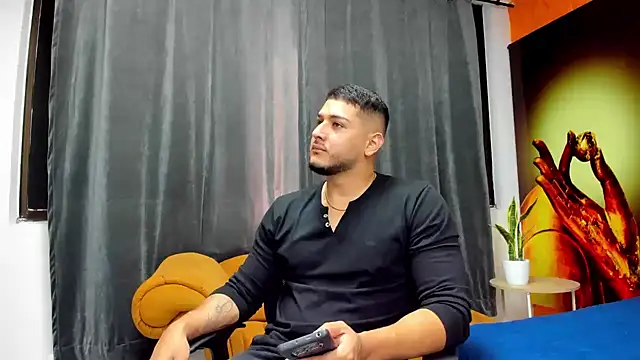 Snapshot of jasonshaw25 chatting on 15, 11, 2025 jasonshaw25 online show from 15, 11, 2025