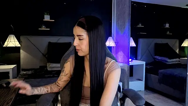 Snapshot of giapearl25 chatting on 19, 11, 2025 giapearl25 online show from 19, 11, 2025