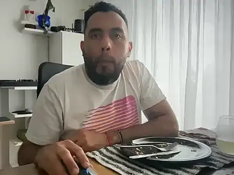 Snapshot of Domfetishx chatting on 9, 11, 2025 Domfetishx online show from 9, 11, 2025