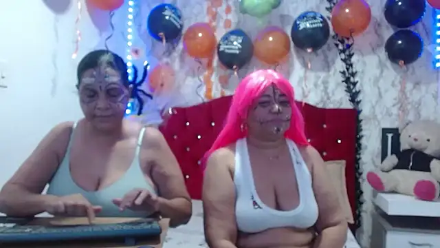 Snapshot of DannaLanegra2 chatting on 29, 10, 2025 DannaLanegra2 online show from 29, 10, 2025