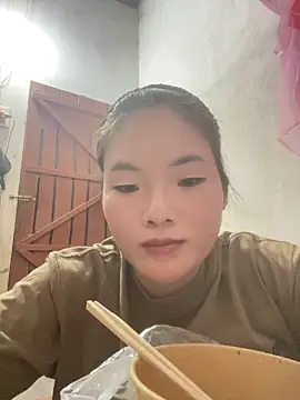 Snapshot of Beautiful-light22 chatting on 12, 10, 2025 Beautiful-light22 online show from 12, 10, 2025