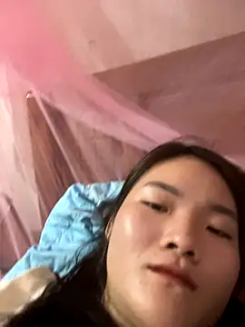 Snapshot of Beautiful-light22 chatting on 15, 10, 2025 Beautiful-light22 online show from 15, 10, 2025