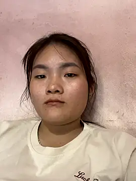 Snapshot of Beautiful-light22 chatting on 23, 10, 2025 Beautiful-light22 online show from 23, 10, 2025