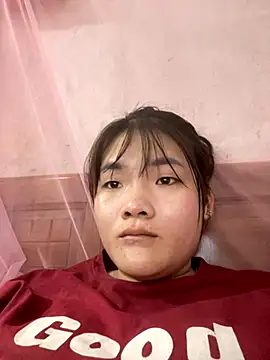 Snapshot of Beautiful-light22 chatting on 24, 10, 2025 Beautiful-light22 online show from 24, 10, 2025