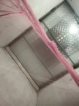 Snapshot of Beautiful-light22 chatting on 17, 11, 2025 Beautiful-light22 online show from 17, 11, 2025