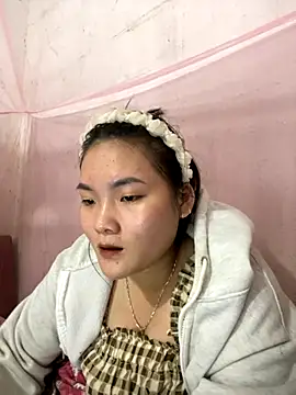 Snapshot of Beautiful-light22 chatting on 18, 11, 2025 Beautiful-light22 online show from 18, 11, 2025