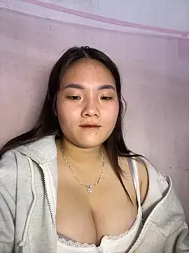 Snapshot of Beautiful-light22 chatting on 19, 11, 2025 Beautiful-light22 online show from 19, 11, 2025