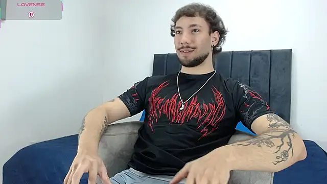 angel kyrozz online show from 11, 2, 2026